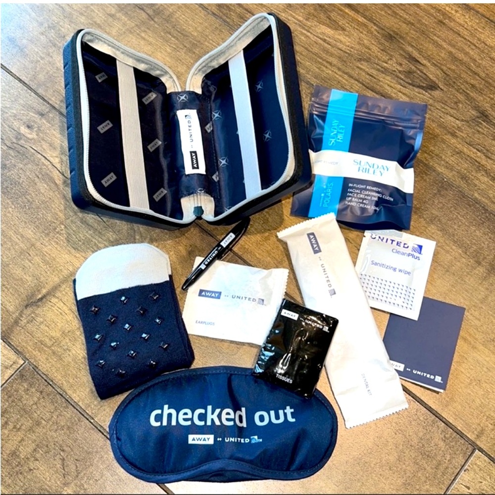 AWAY X United Polaris Travel Mini Suitcase